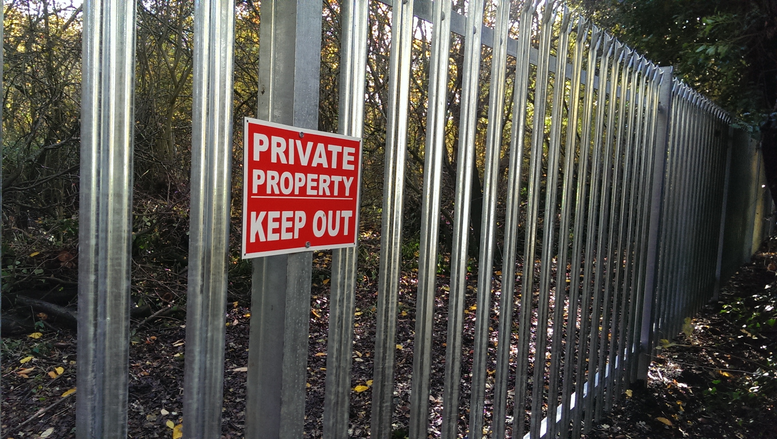 Private keep out sign for Swanley Woodland