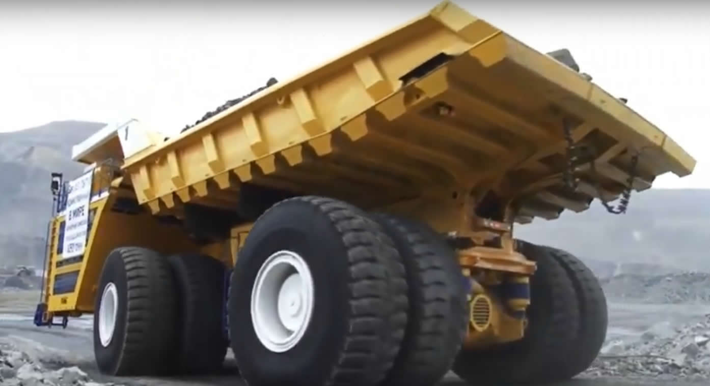 belaz-75710-the-biggest-dump-truck-in-the-world-pippem